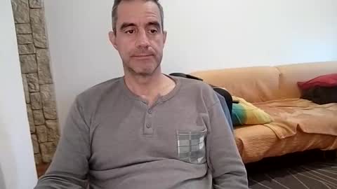 zenikk online show from 10/12/25, 06:34