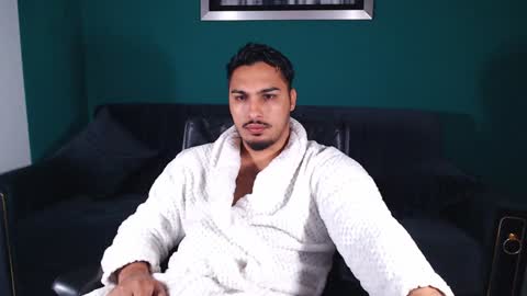zenobaro online show from 01/19/25, 08:50