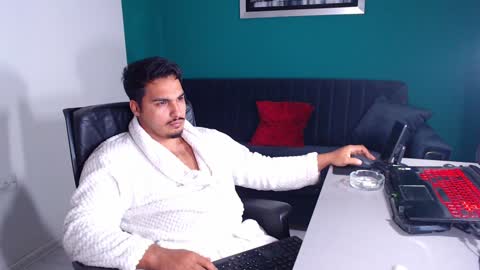 zenobaro online show from 02/06/25, 04:25