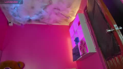 ZEPHYRA ANGELS online show from 10/26/25, 04:07