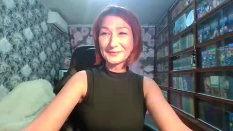 Snapshot of zerilane chatting on 11/27/25, 08:33 Elena online show from 11/27/25, 08:33