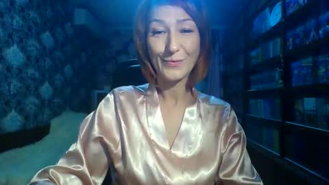 Snapshot of zerilane chatting on 12/14/25, 11:31 Elena online show from 12/14/25, 11:31