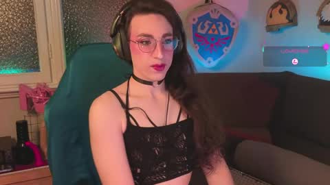 Snapshot of zesty_peach chatting on 05/22/26, 10:04 zesty_peach online show from 05/22/26, 10:04