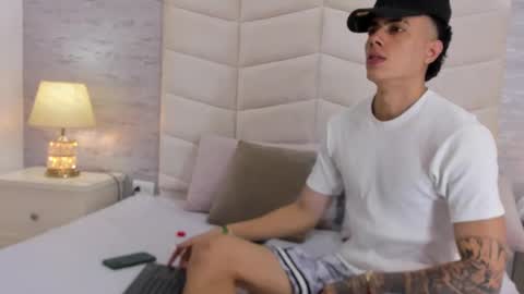 Sebas online show from 10/18/25, 04:26