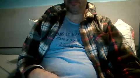 Snapshot of zeus00811 chatting on 10/30/25, 06:15 zeus online show from 10/30/25, 06:15