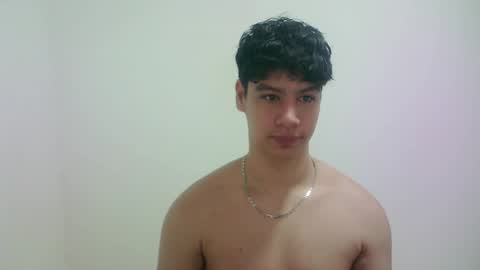 Snapshot of zeus_183 chatting on 04/28/26, 04:28 zeus_183 online show from 04/28/26, 04:28