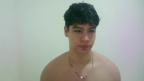 Snapshot of zeus_183 chatting on 05/01/26, 01:54 zeus_183 online show from 05/01/26, 01:54