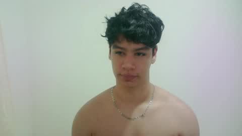 Snapshot of zeus_183 chatting on 05/09/26, 07:02 zeus_183 online show from 05/09/26, 07:02