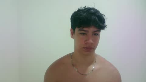 Snapshot of zeus_183 chatting on 05/14/26, 12:39 zeus_183 online show from 05/14/26, 12:39