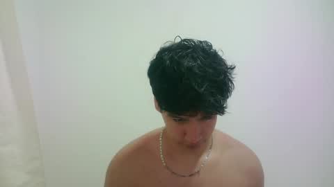 Snapshot of zeus_183 chatting on 05/19/26, 10:54 zeus_183 online show from 05/19/26, 10:54