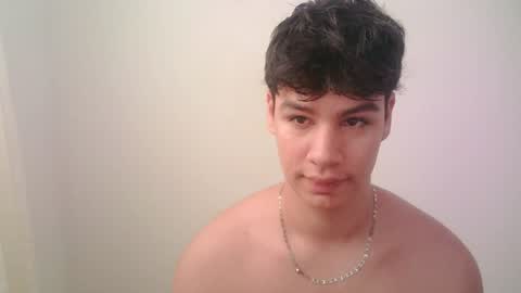Snapshot of zeus_183 chatting on 06/17/26, 07:37 zeus_183 online show from 06/17/26, 07:37