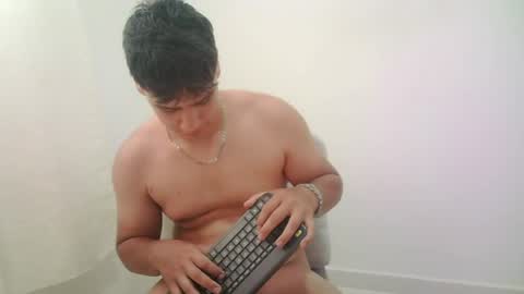 Snapshot of zeus_183 chatting on 07/26/26, 03:52 zeus_183 online show from 07/26/26, 03:52