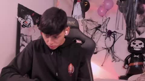 zeus_blaze online show from 10/08/25, 12:14