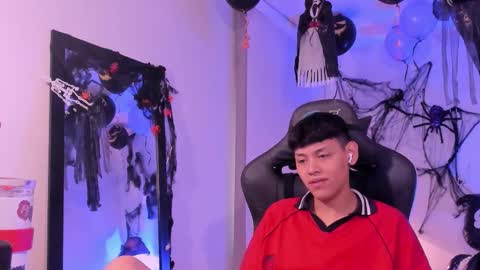 zeus_blaze online show from 10/10/25, 01:10