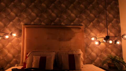 Snapshot of zeusjeff chatting on 01/13/25, 06:59 zeus online show from 01/13/25, 06:59