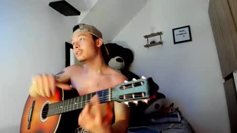 Snapshot of zeusjeff chatting on 10/23/25, 07:56 zeus online show from 10/23/25, 07:56