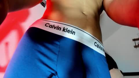 Snapshot of zeusjeff chatting on 11/28/25, 09:06 zeus online show from 11/28/25, 09:06