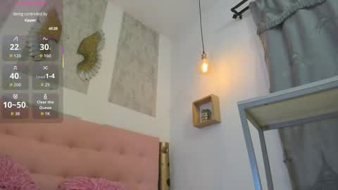 Snapshot of zhamira_21 chatting on 09/28/25, 09:31 ZHAMIRA ANDRES online show from 09/28/25, 09:31