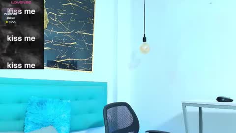 Snapshot of zhamira_21 chatting on 10/26/25, 09:53 ZHAMIRA ANDRES online show from 10/26/25, 09:53