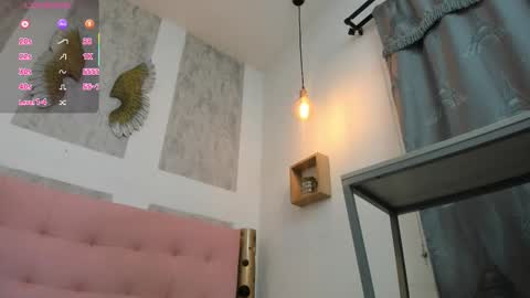 Snapshot of zhamira_21 chatting on 11/20/25, 08:30 ZHAMIRA ANDRES online show from 11/20/25, 08:30