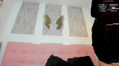 Snapshot of zhamira_21 chatting on 03/21/26, 09:40 ZHAMIRA ANDRES online show from 03/21/26, 09:40