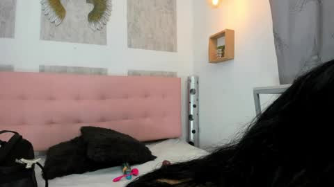 Snapshot of zhamira_21 chatting on 03/29/26, 08:42 ZHAMIRA ANDRES online show from 03/29/26, 08:42