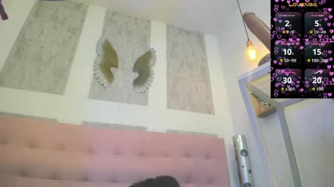 Snapshot of zhamira_21 chatting on 04/13/26, 11:32 ZHAMIRA ANDRES online show from 04/13/26, 11:32