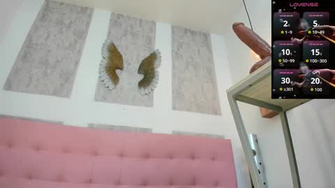 Snapshot of zhamira_21 chatting on 04/21/26, 10:34 ZHAMIRA ANDRES online show from 04/21/26, 10:34