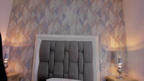 zharia_lux25 online show from 06/26/26, 11:36