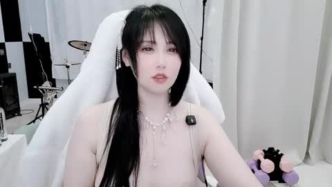 Snapshot of zhen0 chatting on 05/30/26, 03:42 zhen online show from 05/30/26, 03:42
