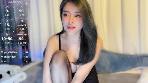 zhu_zhu_38f online show from 12/19/24, 10:24