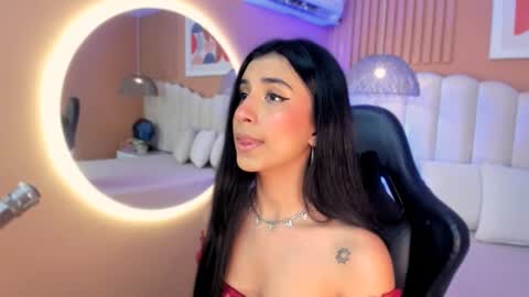 Snapshot of zia_cooper chatting on 09/16/25, 07:04 ZIA online show from 09/16/25, 07:04