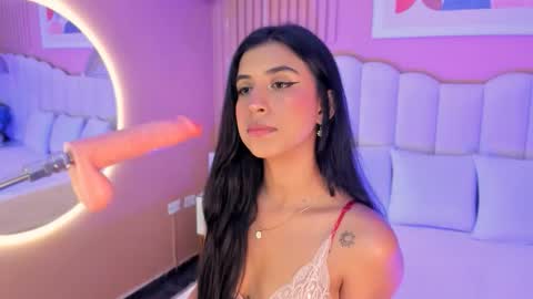 Snapshot of zia_cooper chatting on 10/25/25, 07:08 ZIA online show from 10/25/25, 07:08