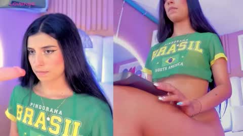 Snapshot of zia_cooper chatting on 10/26/25, 07:42 ZIA online show from 10/26/25, 07:42