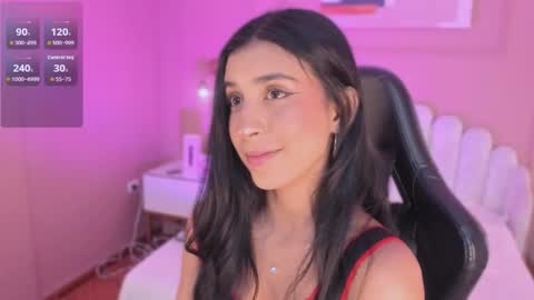 Snapshot of zia_cooper chatting on 11/14/25, 08:07 ZIA online show from 11/14/25, 08:07