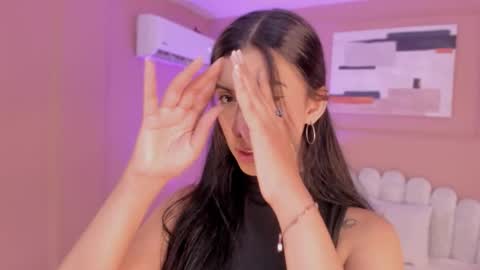 Snapshot of zia_cooper chatting on 11/21/25, 07:12 ZIA online show from 11/21/25, 07:12