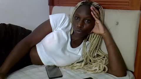 Snapshot of zia_vier chatting on 01/18/26, 07:28 flavian online show from 01/18/26, 07:28