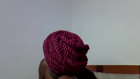 Snapshot of zia_vier chatting on 02/25/26, 02:10 flavian online show from 02/25/26, 02:10