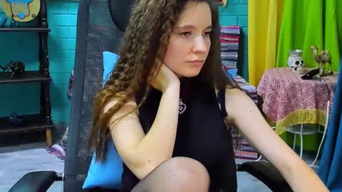 zianichols online show from 03/03/25, 07:39