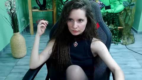 zianichols online show from 03/12/25, 12:31