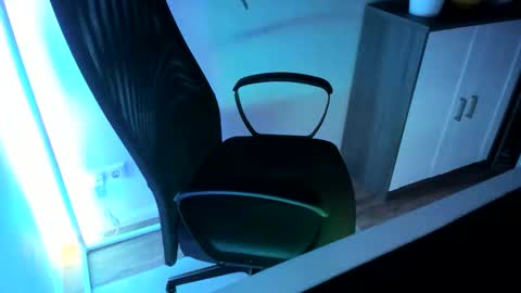 ziemlichflutschig online show from 10/27/25, 05:11