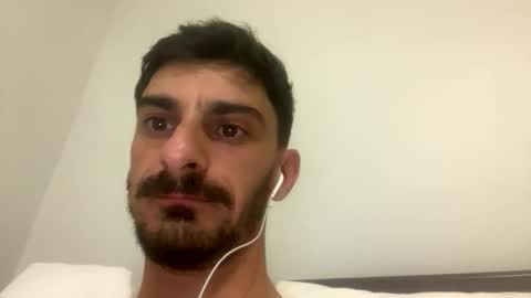 Snapshot of ziggy22113 chatting on 10/24/25, 12:12 ziggy22113 online show from 10/24/25, 12:12