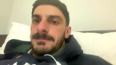 Snapshot of ziggy22113 chatting on 10/29/25, 04:09 ziggy22113 online show from 10/29/25, 04:09