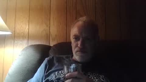 Snapshot of ziggy454 chatting on 11/10/25, 11:09 ziggy454 online show from 11/10/25, 11:09