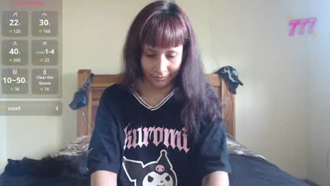 Snapshot of ziggyblunt chatting on 06/17/26, 09:27 ziggyblunt online show from 06/17/26, 09:27