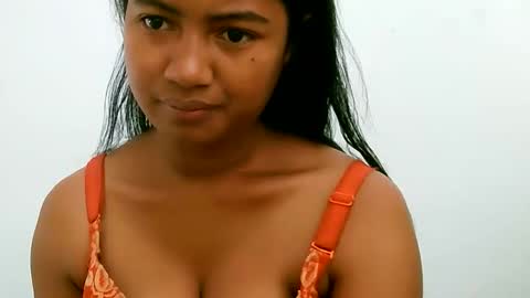 Snapshot of zina479102 chatting on 05/09/26, 05:01 elly online show from 05/09/26, 05:01