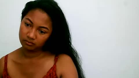 Snapshot of zina479102 chatting on 05/18/26, 07:14 elly online show from 05/18/26, 07:14