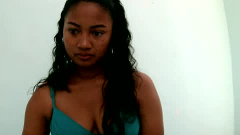 elly online show from 06/15/26, 05:09