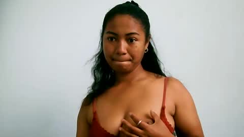 elly online show from 07/11/26, 04:37