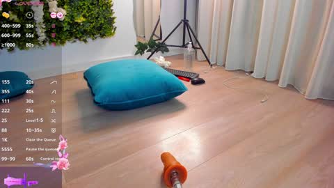 Snapshot of zinasquirts chatting on 01/30/25, 12:48 Galli online show from 01/30/25, 12:48